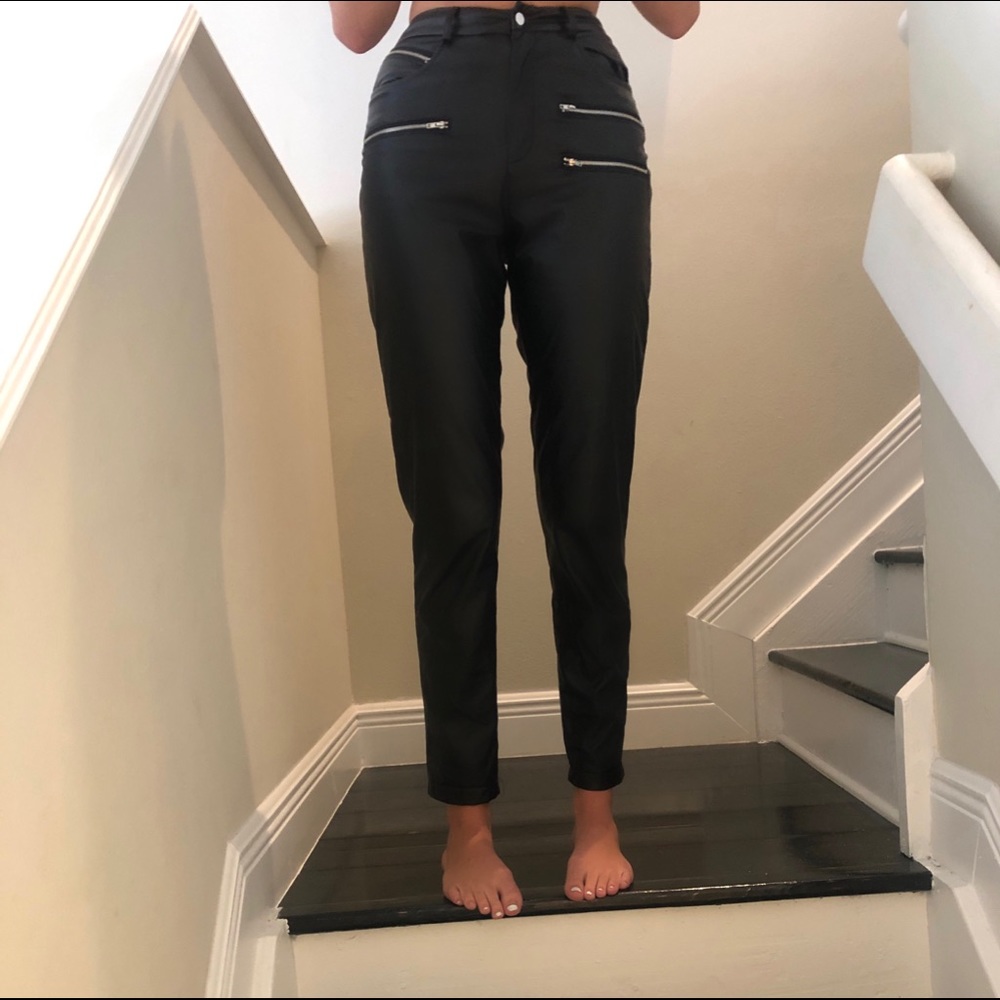 Leather zipper sexy pants